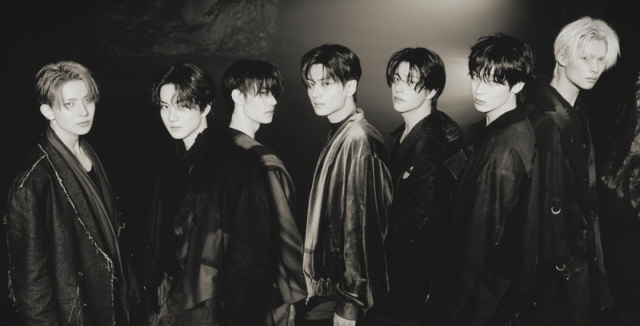 엔진들 주목! 신세계 강남 점령한 엔하이픈 팝업, 절대 실패 안 함! ✨